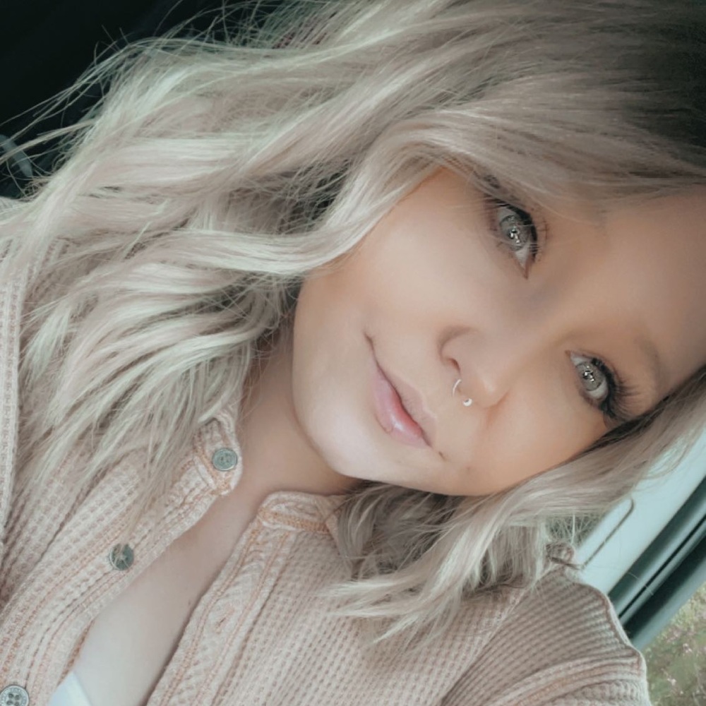 Meet your Posher, Jade